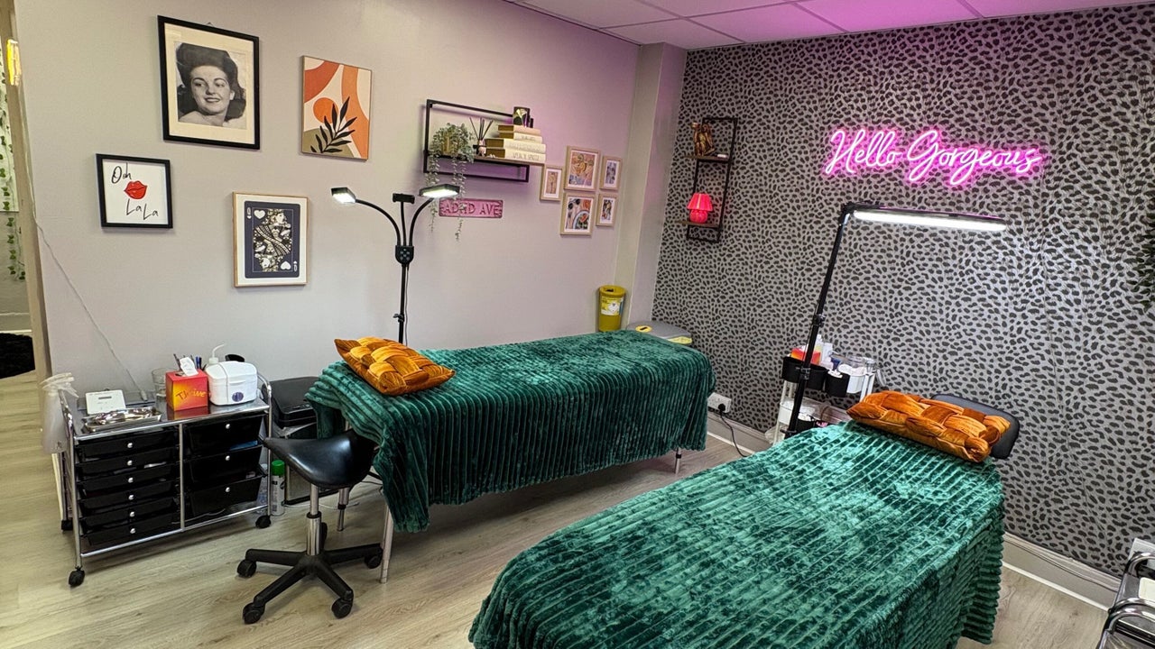 f9f64518-1074-4e0f-850b-057113e0b3eb-verybettie-gb-england-horley-fresha-9193382