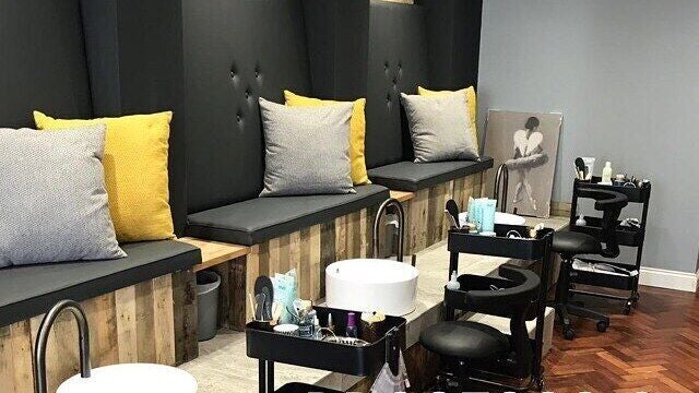 fa160bcf-3c2a-4e4d-bfc8-bc27c9f30643-6925872