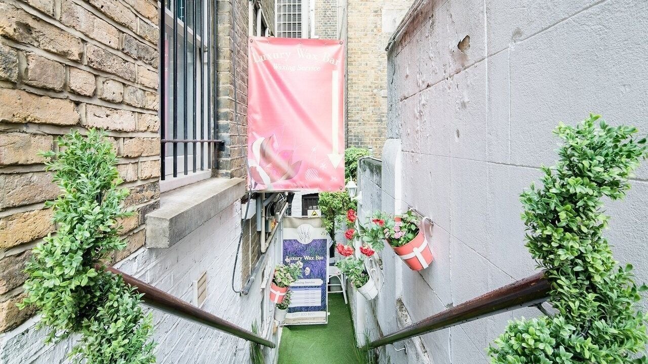 fb83d25c-692d-4553-adaf-7329c136f2df-luxurywaxbarexmouthmarket-gb-england-london-fresha-5446867