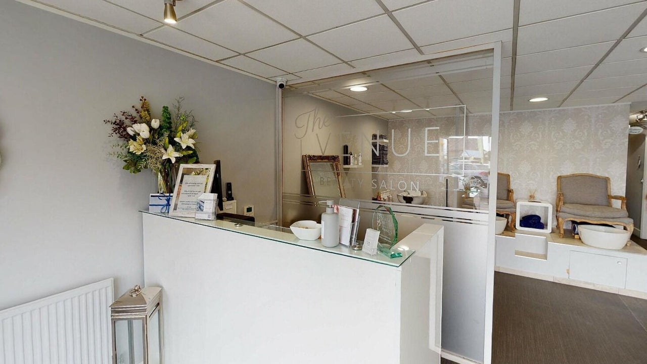 fbdfe29d-27ff-4f2a-a22e-19be859c1f84-thevenuesalonwallisdown-gb-england-bournemouth-fresha-4588958