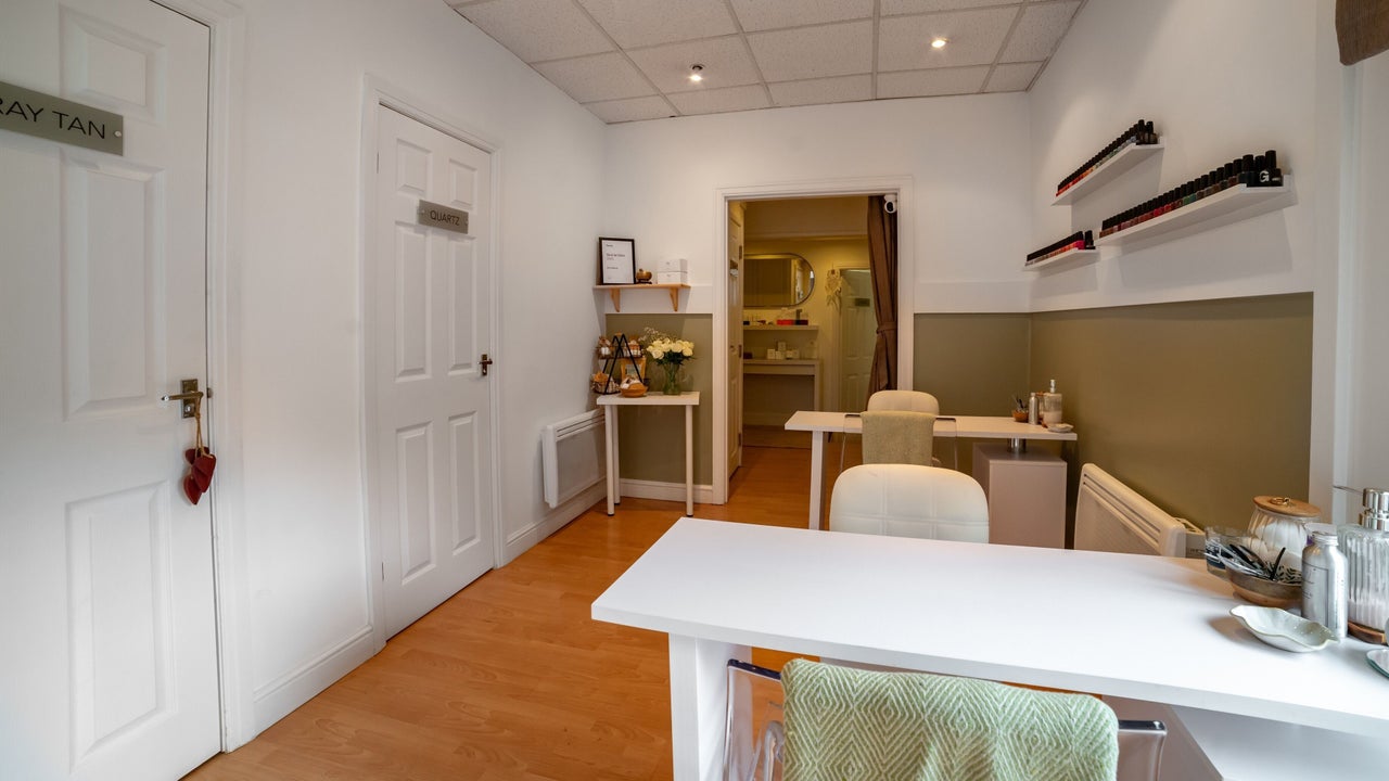 fc3191ec-bbea-44d5-93db-017c24533f53-barebeauty-gb-england-altrincham-fresha-8769970