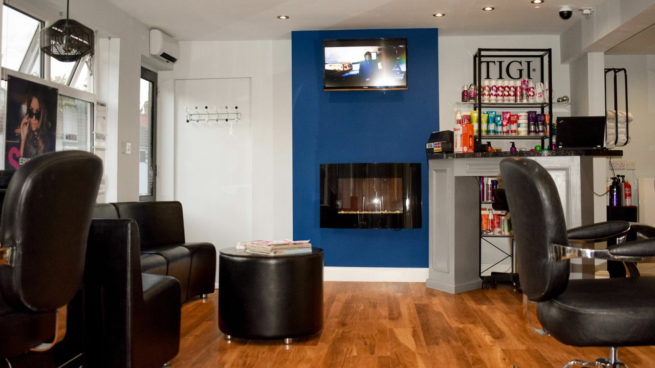 fd612739-b265-4195-9c8b-258713c42b0d-thehairgallery-gb-england-waltham-fresha-6080968