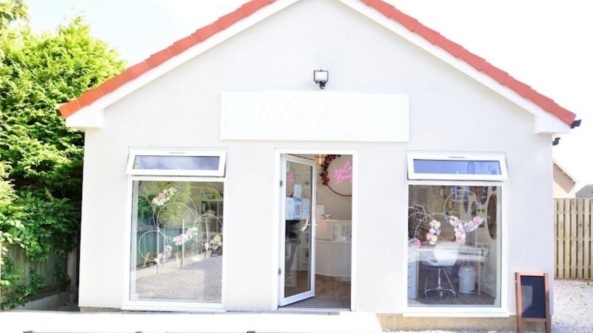 008cf7da-40f8-451e-81f0-9f28d102b5cf-holmebeautyearcare-gb-england-holme-on-spalding-moor-fresha-5815137