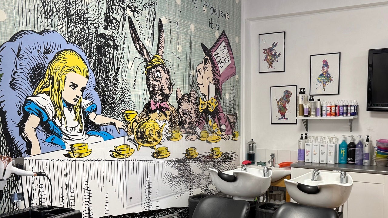 00e22e41-db02-457b-b4cc-db82d29bf29f-madhattershairdressing-gb-england-stafford-fresha-4446399