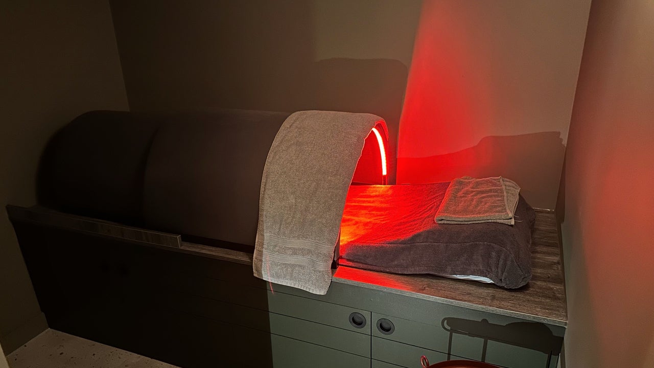 01356c16-aaf8-489b-8258-07d61d0326c6-sweatloungelimited-gb-england-london-chiswick-fresha-9647295