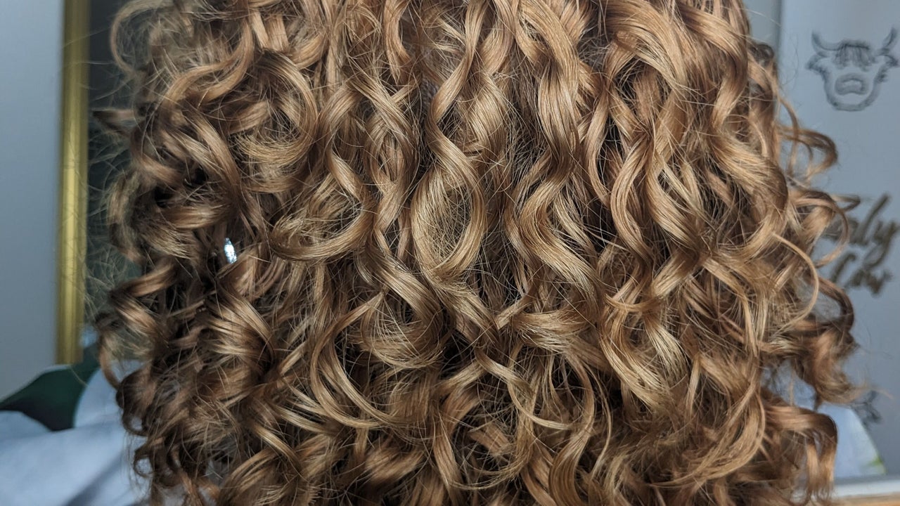 0158d78a-84c7-4caf-97e2-3828ac8a81b7-curlycow-gb-england-westhoughton-fresha-3305377