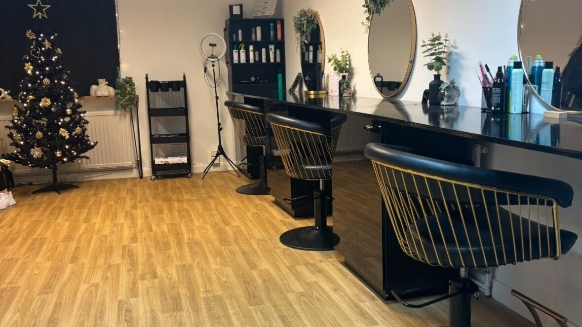 02f0c83a-da42-409d-bcc3-c1614a3d9f39-ashleighfrancishair-gb-england-hastingwood-fresha-9423703