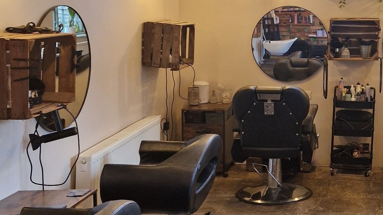 02f1efaf-f385-414b-89d5-59ce2bdd9a6d-calidahairbeauty-gb-wales-crickhowell-fresha-2919037