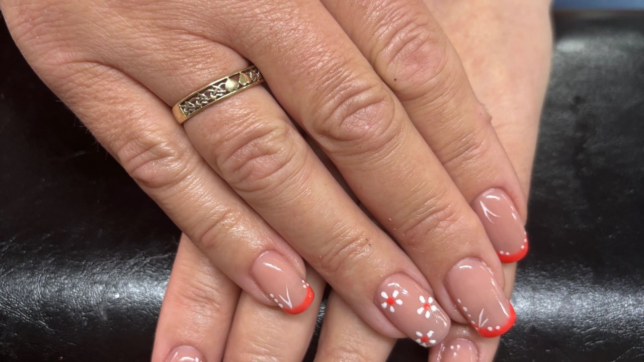 0303c251-f788-428a-95cd-e6b967743dab-petalsbeauty-easingwold-gb-england-easingwold-fresha-9875032