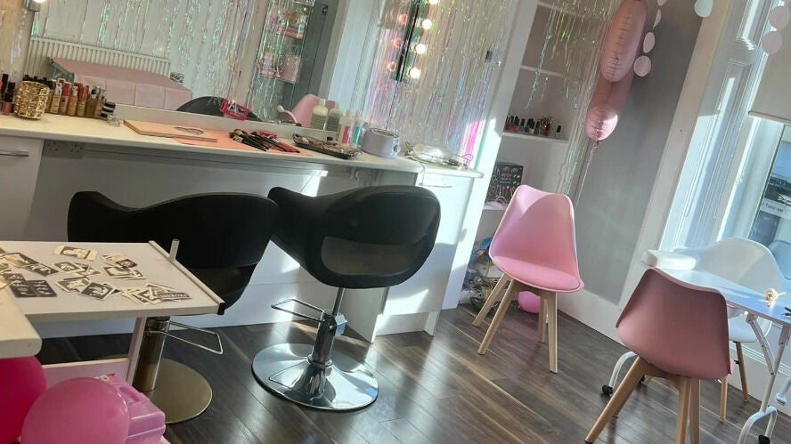 035ee5e5-4685-4b5f-b9b0-f596a4e3b128-allurehairandbeauty-gb-scotland-denny-fresha-8053198