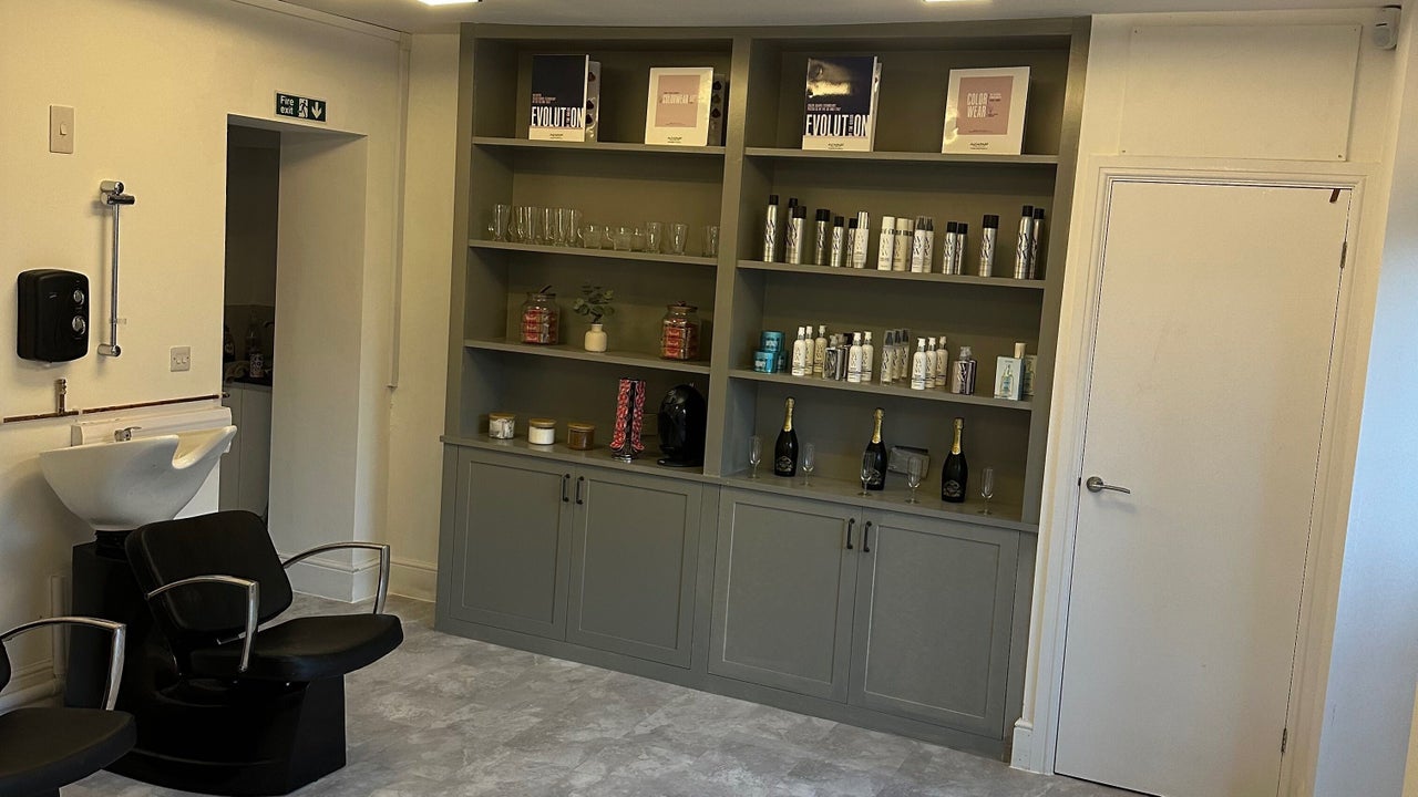 05ab47eb-f731-415b-909d-acb507909ea2-hollyjaynehair-gb-england-derby-fresha-9139772