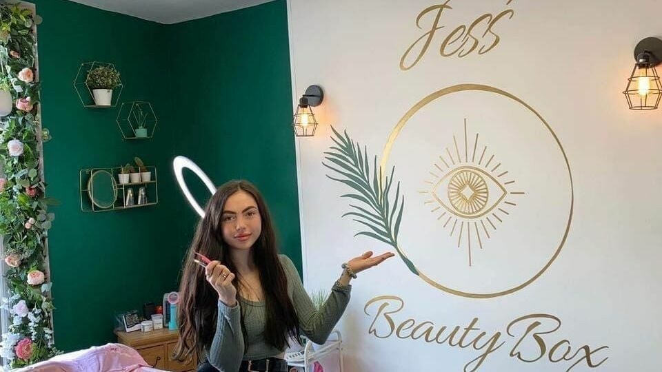 06e50016-274a-4503-a490-1f04691a6487-4006405