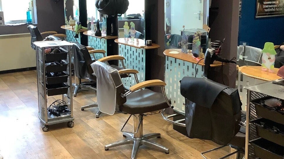 06eac53b-5aae-4766-a14c-e69028604a69-traceyjanessalon-gb-wales-cemaesbay-fresha-4381660