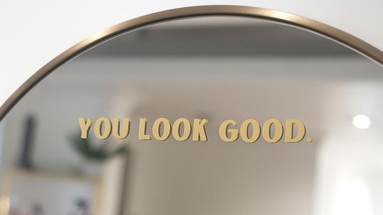 0703d4cf-37f9-4f2c-88f4-881c65886677-sarella-hairbeauty-gb-england-huddersfield-aspley-fresha-4288619