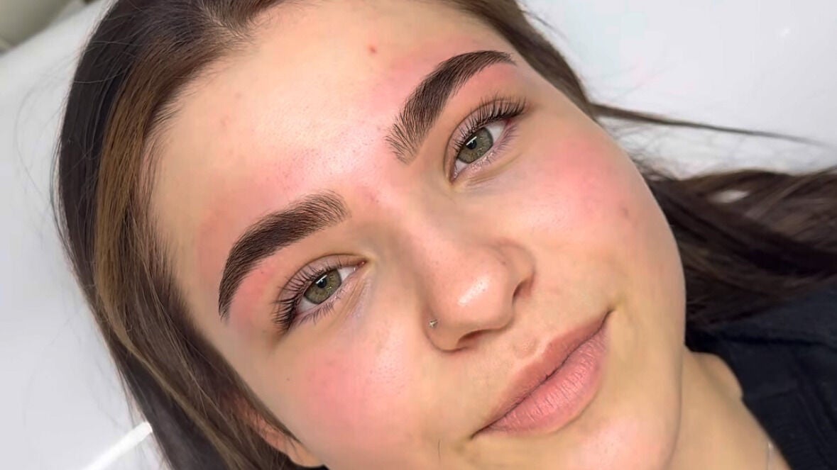 071604f0-1db3-4f9a-843a-b271e57498f0-dollyrocksbeautyaestheticslaser-gb-wales-gorseinon-fresha-3418520