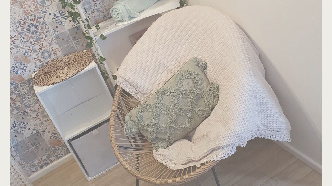 075bcef0-9af4-4aa0-8926-da877119e06f-rebeccaamy-hairremovalspecialist-gb-england-newcastle-under-lyme-fresha-4441034