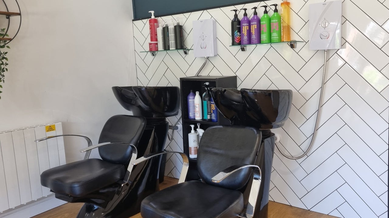 075f3ae8-fac4-4313-9e91-531740af2c1c-dghairdressing-gb-england-chandlersford-fresha-7764956
