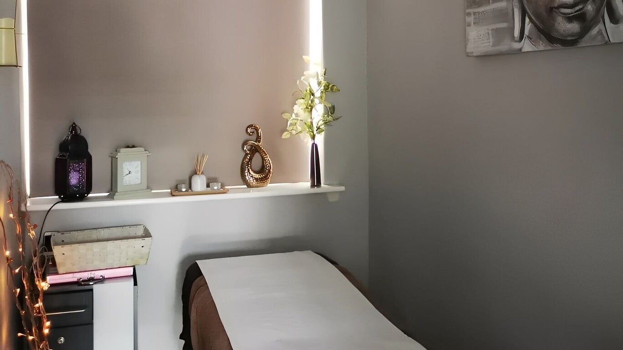 0864b4ea-fe5e-4947-9cd3-b2c9c71a79de-handsofbuddha-gb-england-sale-fresha-3093285