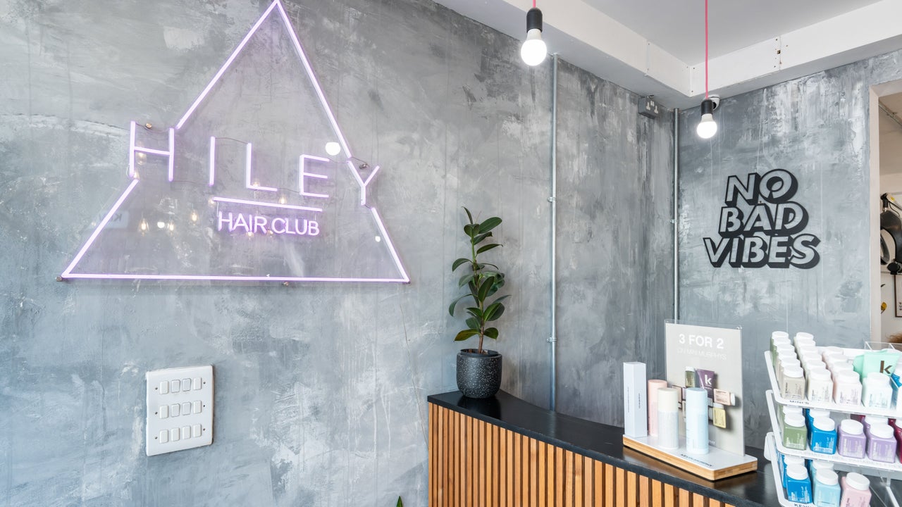 08fd3d84-95ca-4c07-9aa9-8bf8c839e0c6-hileyhairclub-gb-england-cheltenham-fresha-2939469