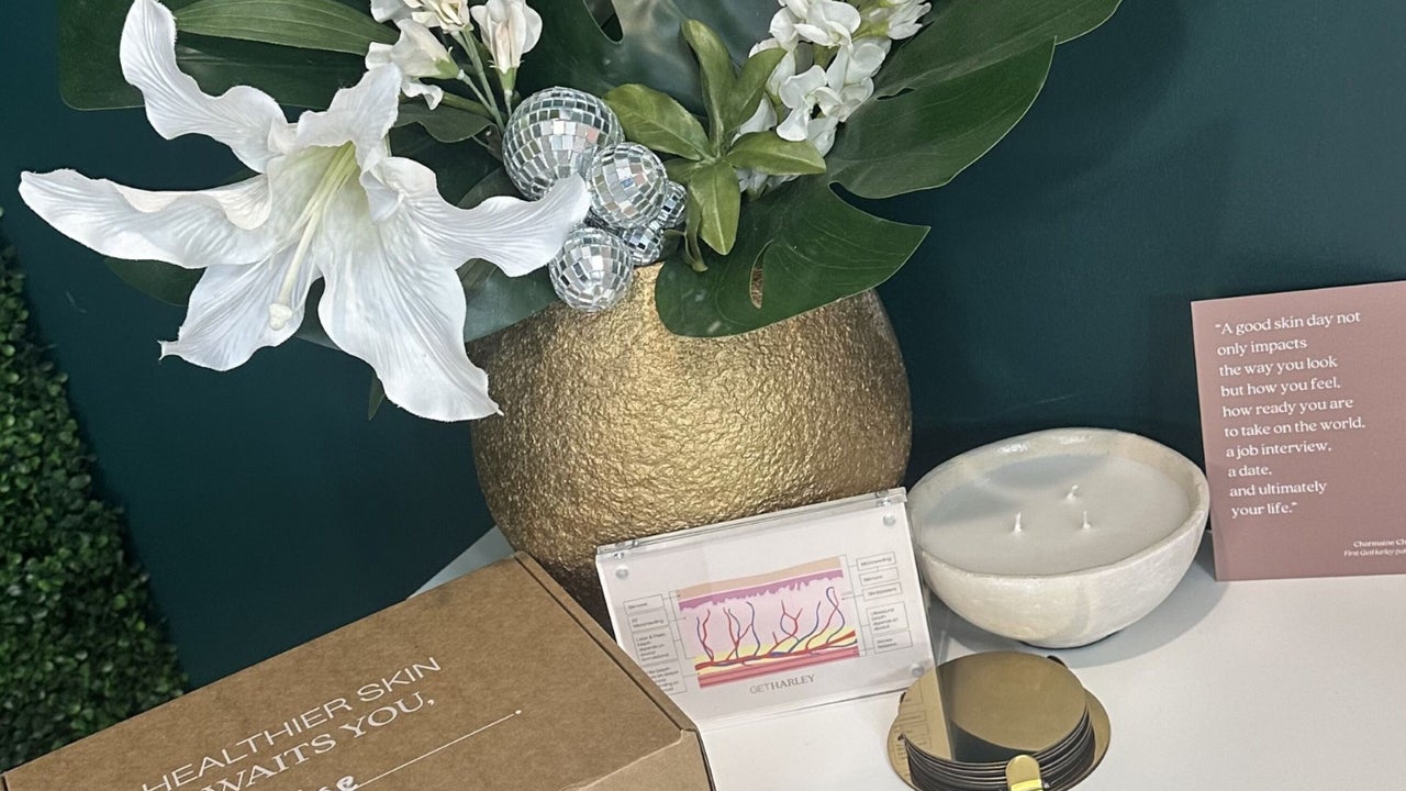 09fc73d4-7260-45b4-a0ba-7c171421bbf6-foxie-gb-england-buxton-fresha-5207945