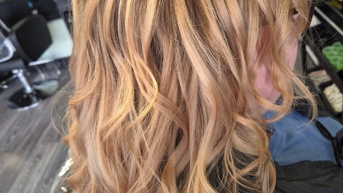 09fd2091-827f-4e82-8e65-c09069867583-meghairstudio-gb-england-sheffield-stannington-fresha-8312919