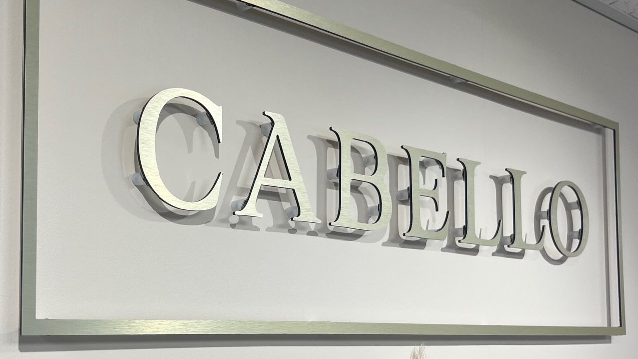 0a08a6f4-a4b3-477a-8bad-97597978d94b-1386770