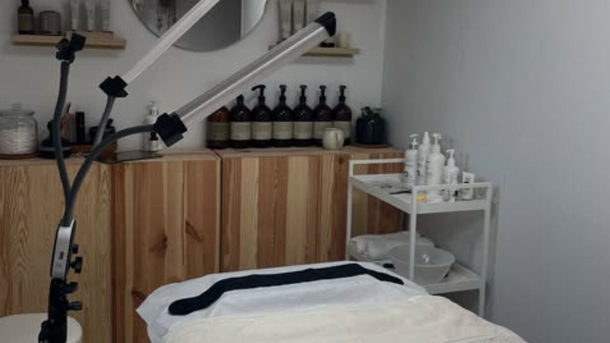 0a6d6e08-b937-49b7-af22-ca85661e78d5-lunaheadspaandskin-gb-england-greatbaddow-fresha-3511097