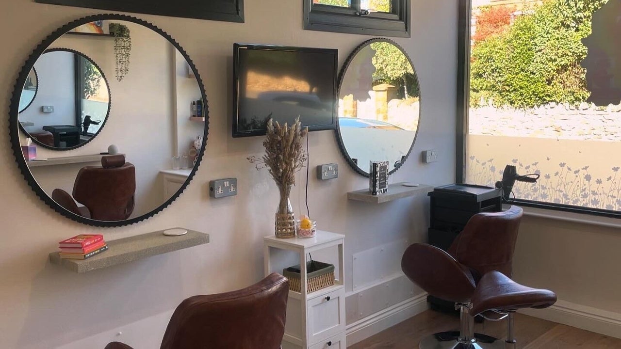 0ab07cbb-2201-4ab1-be9e-8317ed392a36-justgracehairdressing-gb-england-northampton-duston-fresha-1082300