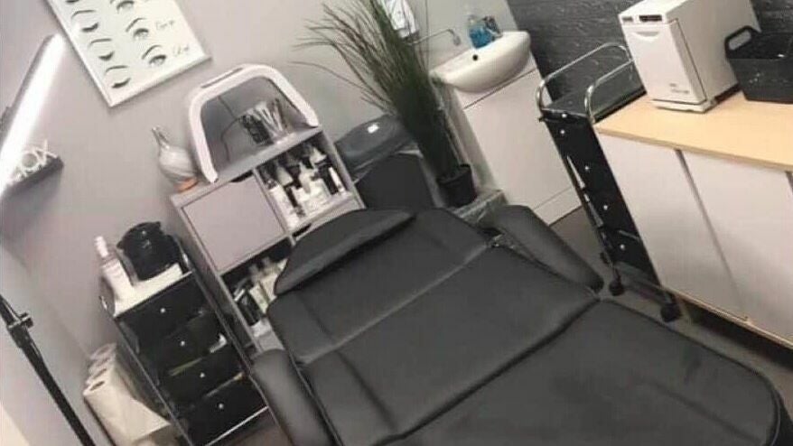 0ac05dd8-eca2-409d-b094-da453f265c1d-7304635