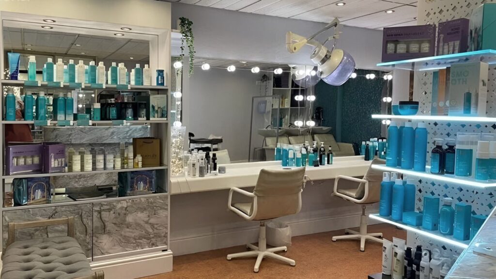 0bca010f-dbaa-4106-9df6-46778db33ed5-throughthelookingglass-gb-england-yatton-fresha-2336000