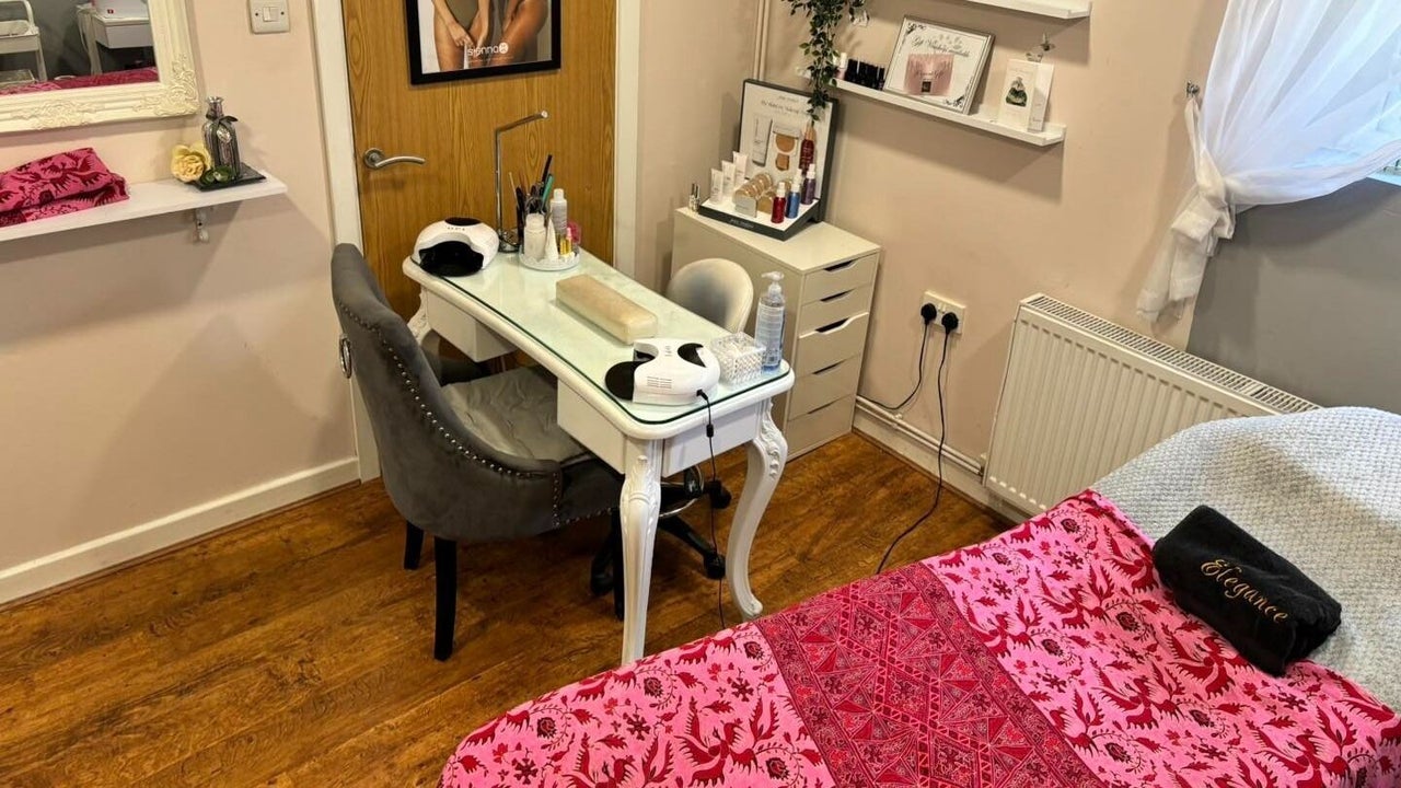 0c228bb1-e760-4582-a5ab-5b19290bcb09-elegancebeauty-gb-england-ashbourne-fresha-9620469