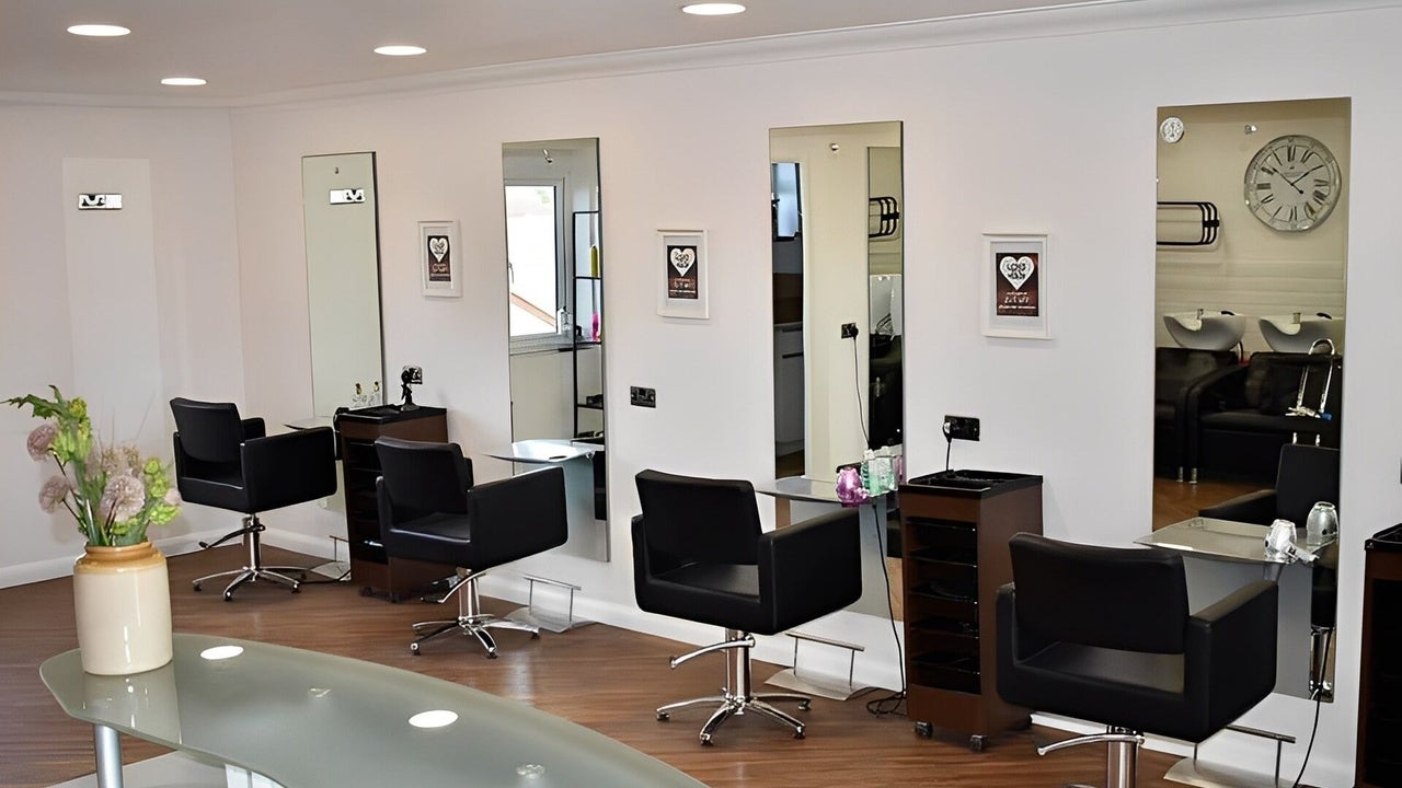 0cf253db-d4e4-47eb-964b-f54285647af2-escapehair-gb-england-strensall-fresha-3789430