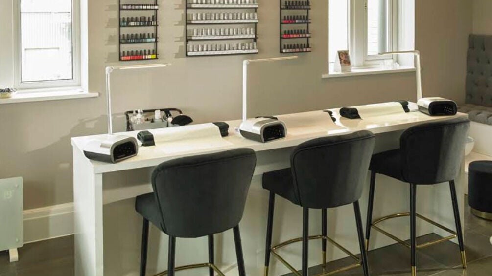 0d8ad253-6888-419d-ab34-499fab776c1e-hrtreatmentrooms-gb-huddersfield-lepton-fresha-1647121