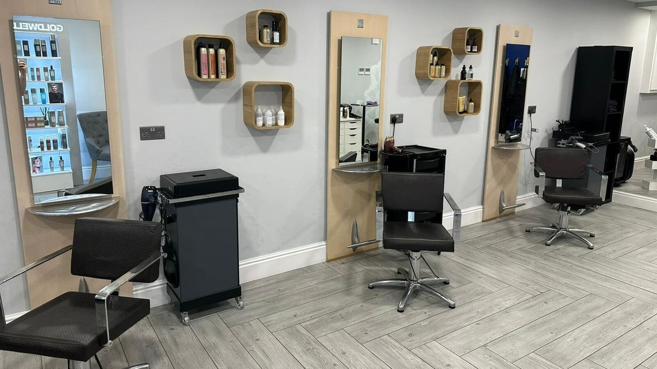 0e2e4a82-58cf-4024-8cea-2064af690aa1-anthonylinhartthesalon-gb-england-ryde-fresha-8704263