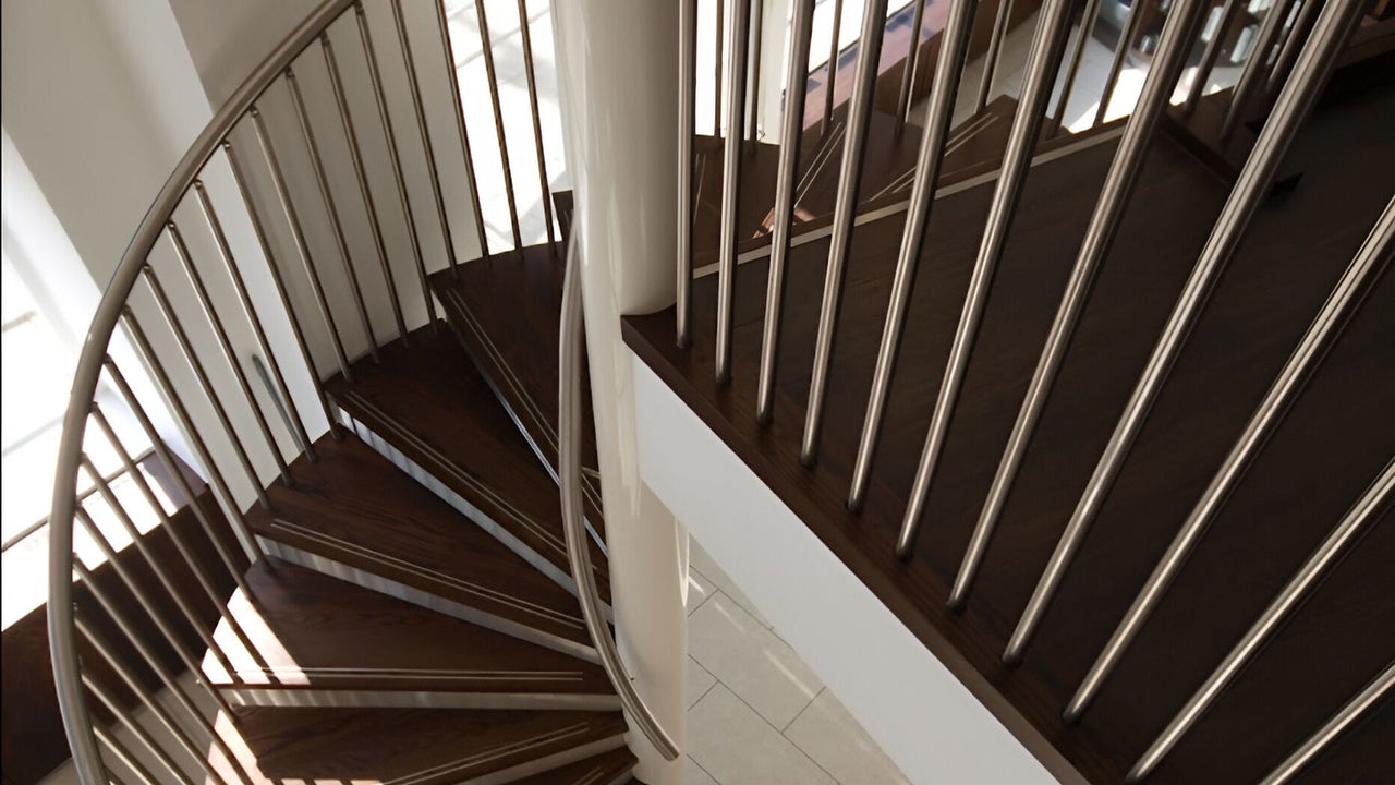 0e9241fb-84fb-4ed9-8a0f-ba535c783d4f-xanadu1816-gb-england-bradford-littlegermany-fresha-4462578