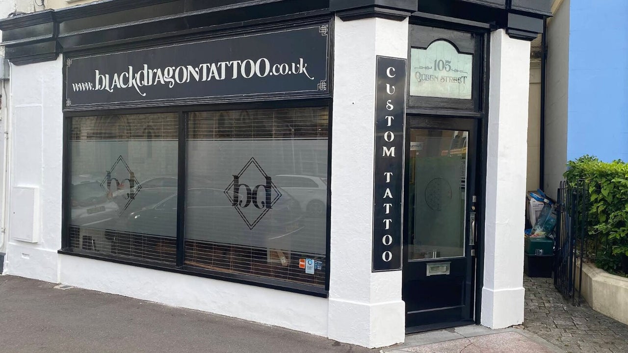 0fa4c3d2-a2e6-44f7-8d56-1c0997087ce5-blackdragontattoostudio-gb-england-newtonabbot-fresha-7198985