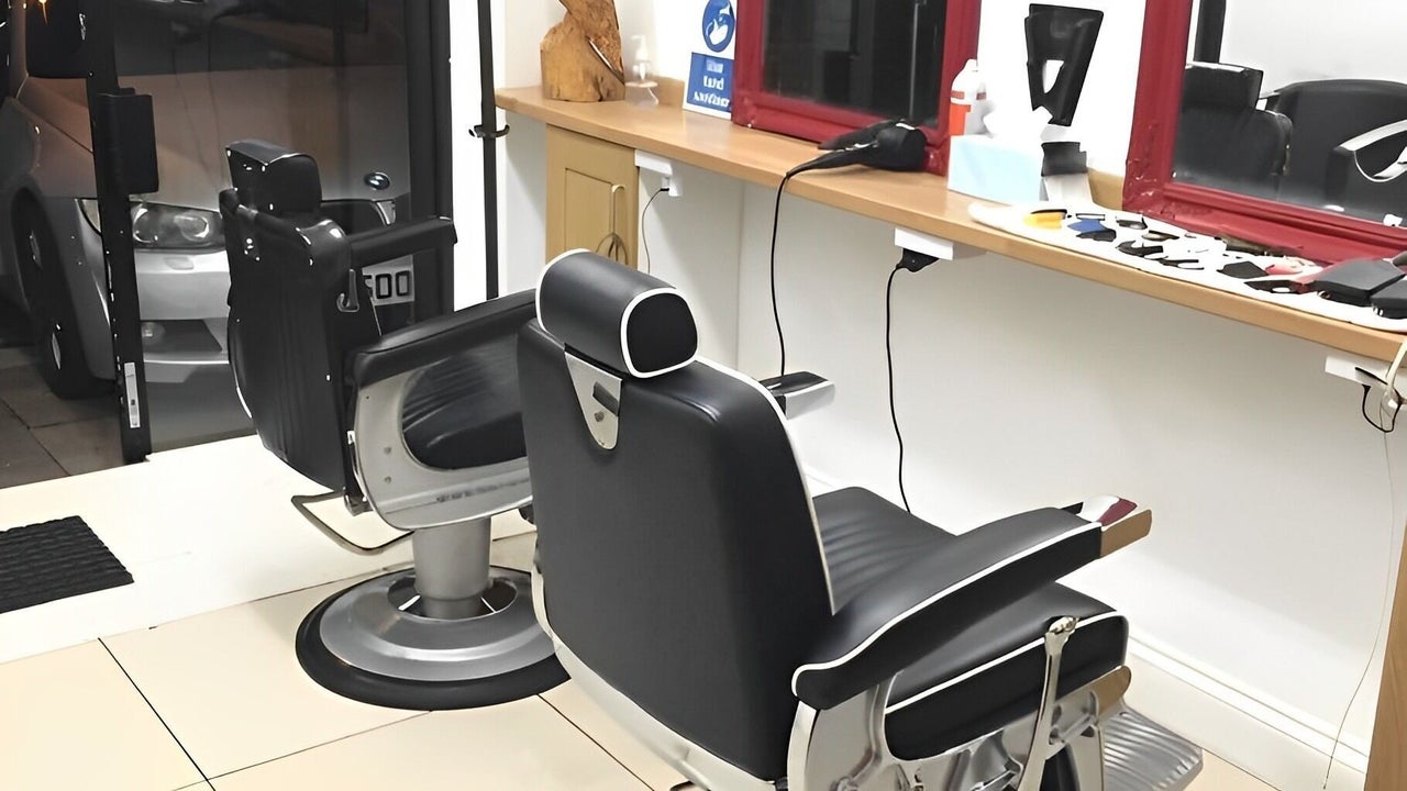 10a6fc00-7d99-44cc-b273-a79617d5b982-sooryabarbers-gb-england-harrow-middlesex-fresha-8179103