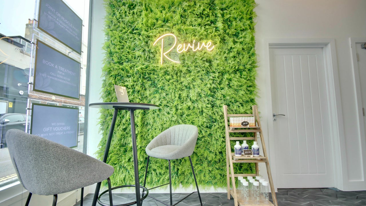 127d30e6-92da-4248-8cc4-13dac9fb2b78-revivesouthsea-gb-england-portsmouth-southsea-fresha-3962180