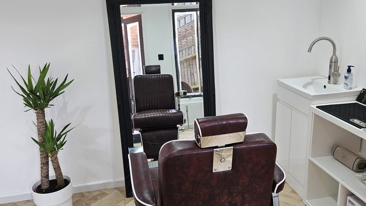 12939abf-4ac3-4888-971e-638b0776fb0a-kingcutsbarbershop-gb-england-guildford-fresha-6207316