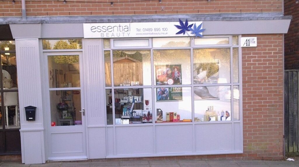 13121aa7-aefd-4908-843f-74b7ffdf4d0f-essentialbeautysalonandtrainingltd-gb-england-bishopswaltham-fresha-9810275