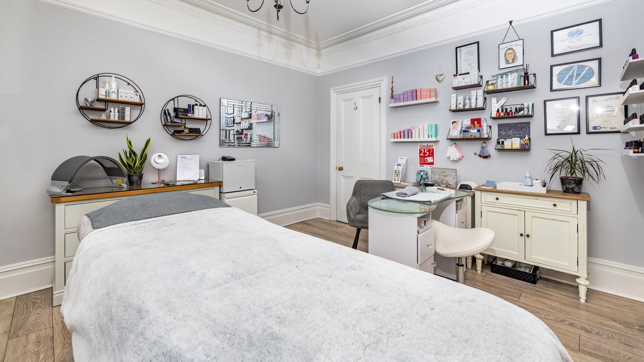 13590beb-84bb-498e-aebe-020f0b68569b-beautybykerrie-gb-england-kent-erith-fresha-9569915