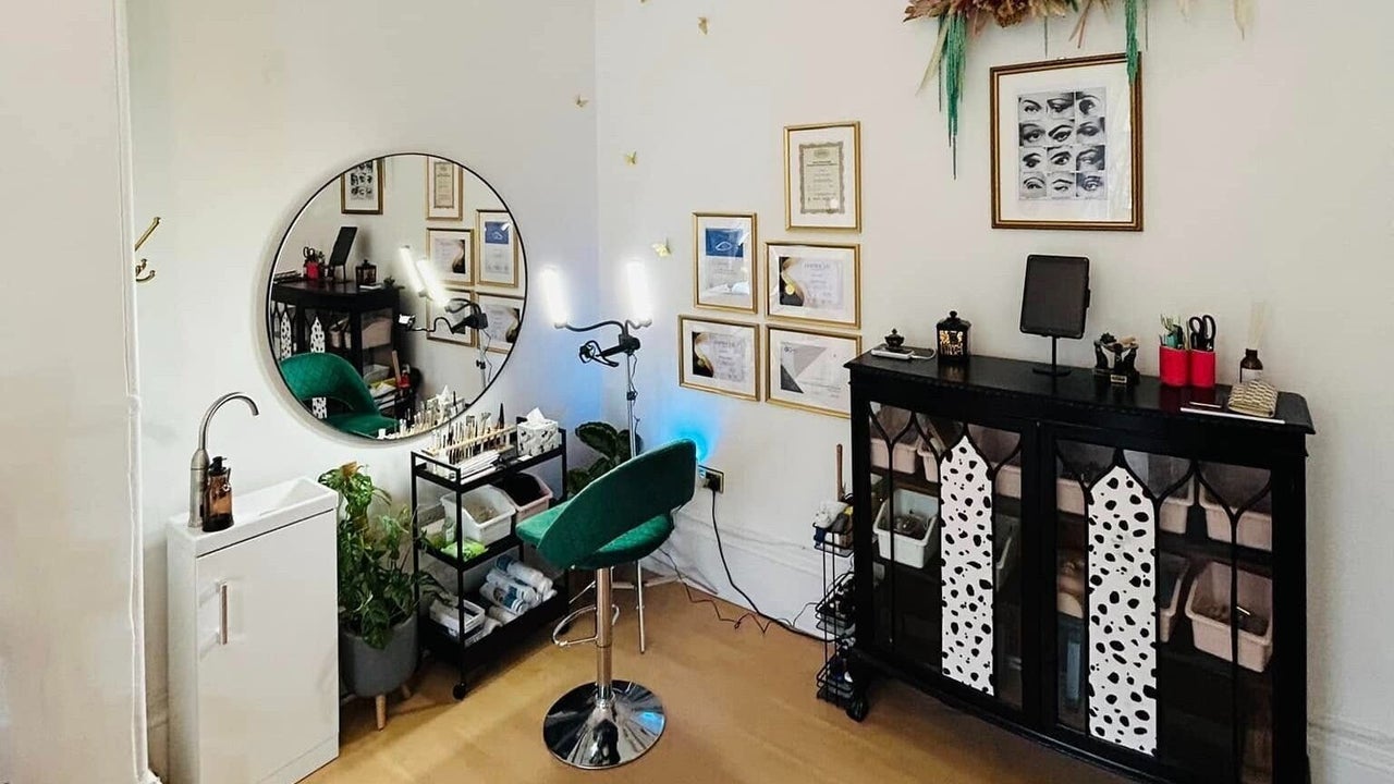 13eab09b-8c72-4123-9eaa-cf1843740b2b-misshighbrowsemi-permanentmake-uplashandbrowstudio-gb-scotland-glasgow-strathbungo-fresha-4026458