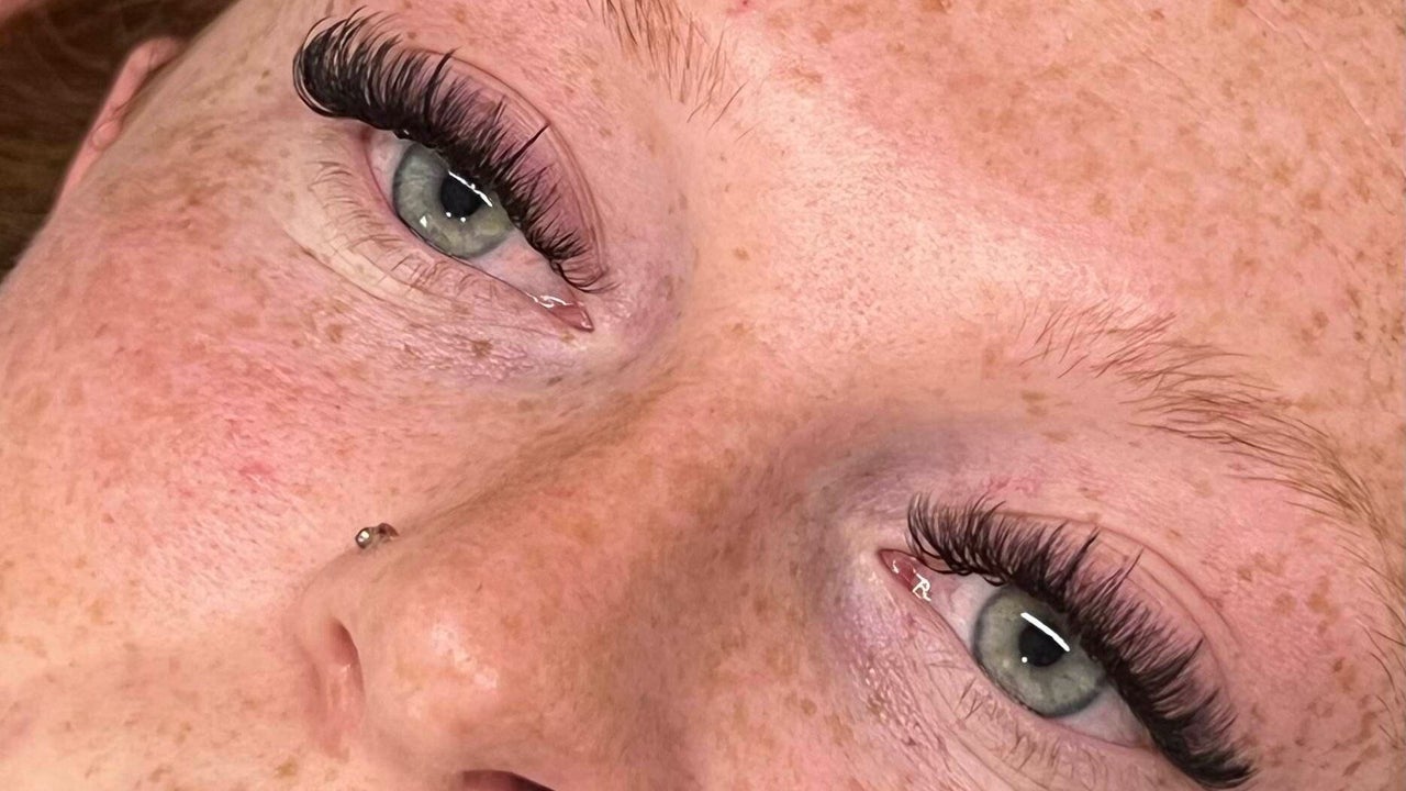 14432d39-9db9-4d16-9208-8e2f8f7dddfd-rosellicosmetologist-gb-england-cheltenham-fresha-2886092