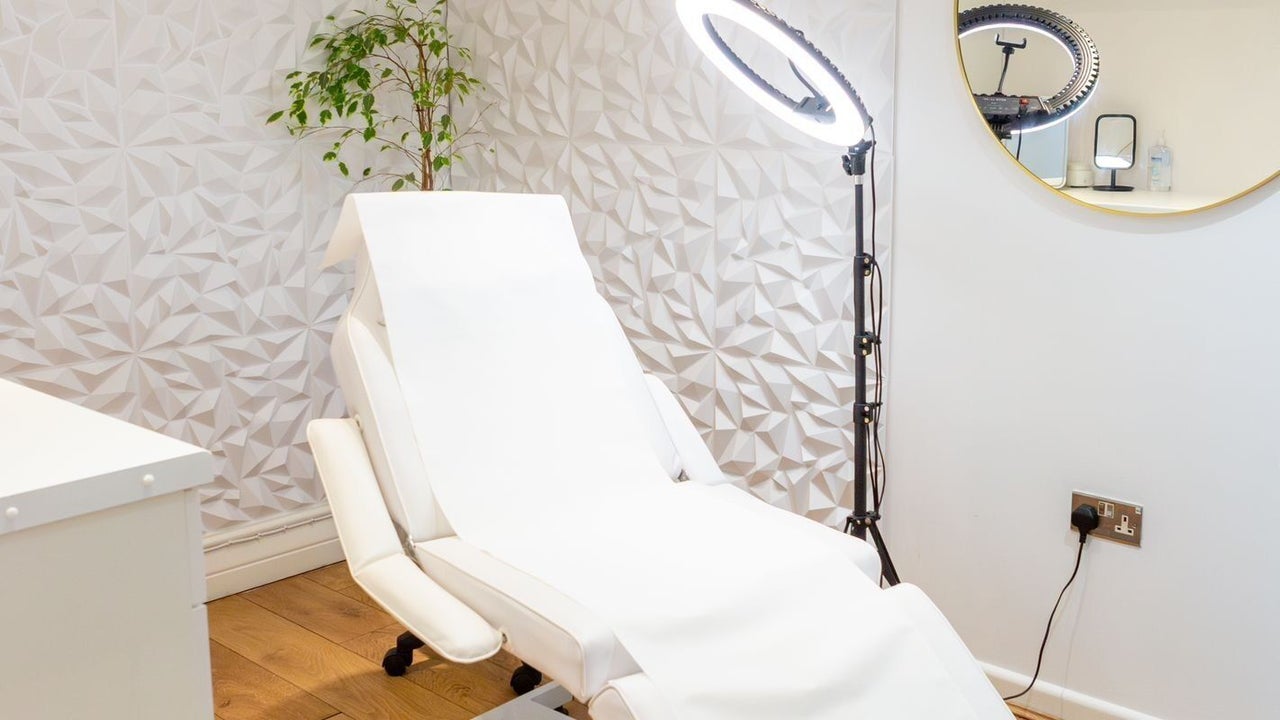 1482be96-cda3-4c1a-aaf8-b6741e39e692-saltsalonhairbeautyaesthetics-gb-england-newquay-fresha-2203821