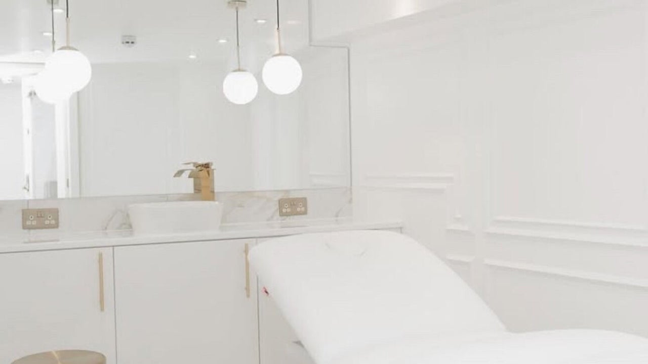 1534618a-1855-489a-b3da-6793e5edbf65-abigailnicolaouaesthetics-southampton-gb-england-southampton-woolston-fresha-2998963