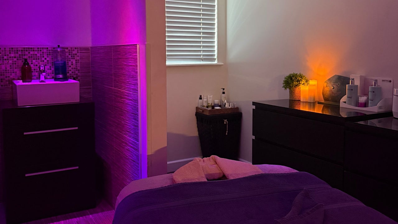 15752d6e-c37b-41e9-8ca0-fffa52679bbe-thewellbeingspa-gb-england-portreath-feadonlane-fresha-1501917