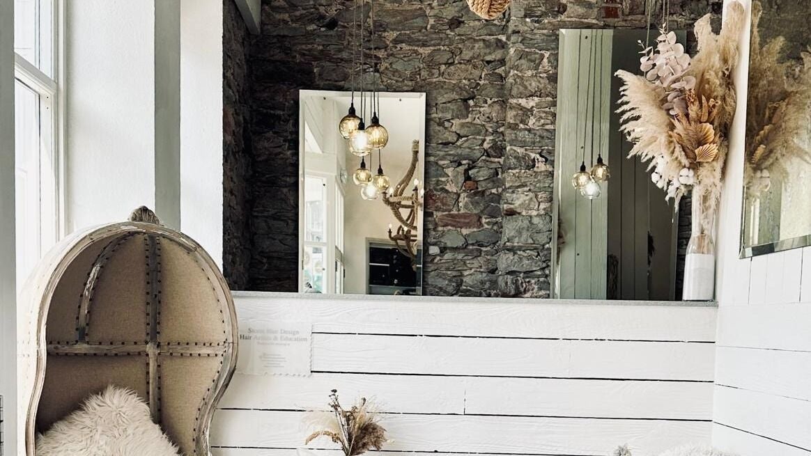 1618b831-c580-4e77-8d6f-7f994dd15d46-stormhairdesign-gb-england-brixham-devon-fresha-2562759