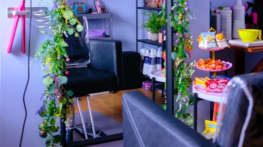 166f18dc-3989-4068-a999-4a16ed9d07c1-hair28-gb-wales-cardiff-fresha-6108793