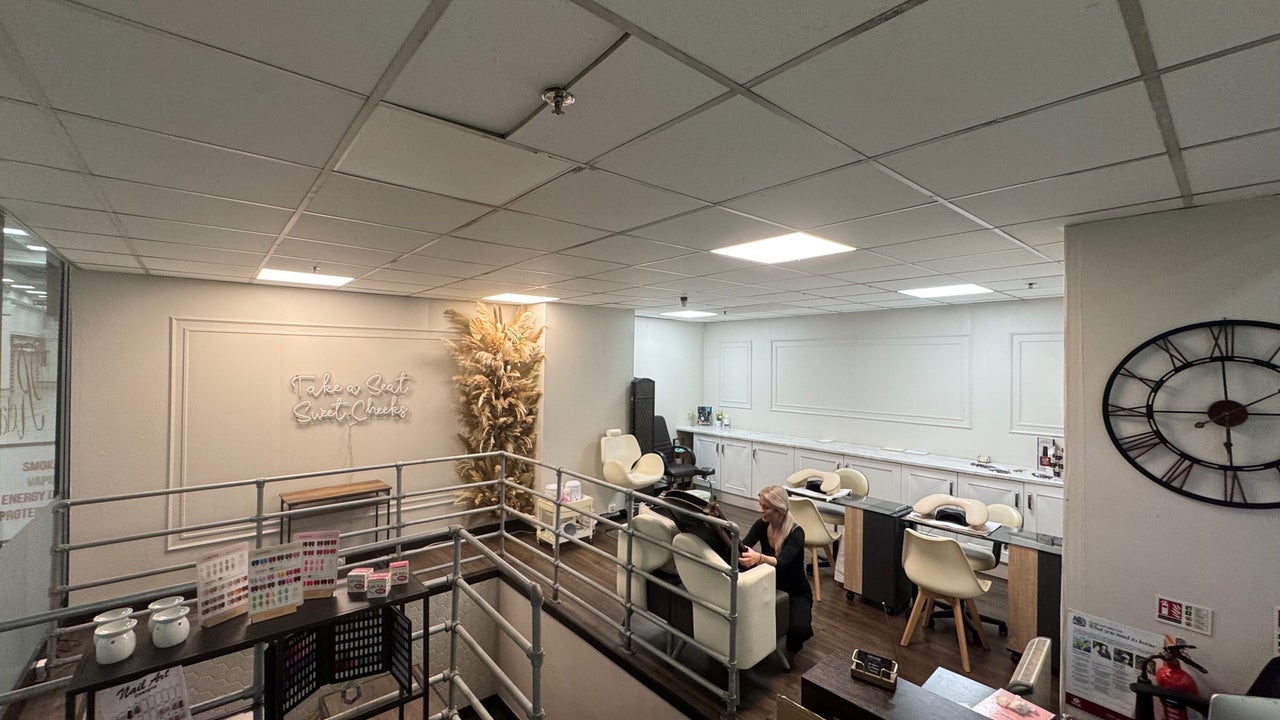 168adfa2-e4f5-499f-a7c2-9c17063aef7b-relaxaroma-gb-scotland-cumbernauld-fresha-4356758