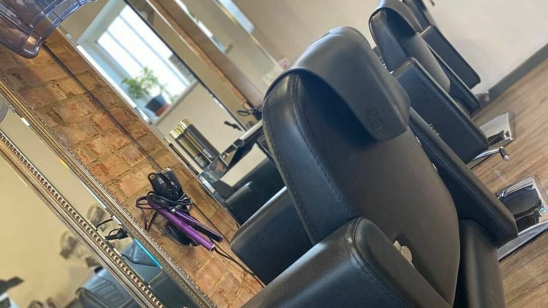 16b40a26-4ea0-4cc5-b64d-b79046bc2043-studioahairsalon-barbershop-gb-england-grimsby-fresha-5185547